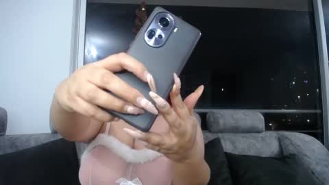 LUNA  online show from November 1, 2:57 am