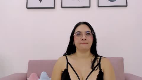 luna_ferrer1 online show from July 18, 11:58 am
