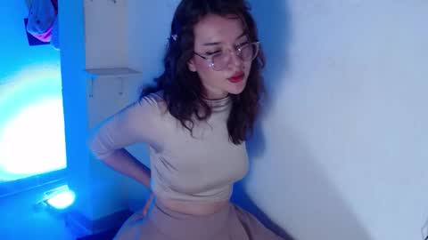 luna_hazard online show from September 24, 1:36 pm