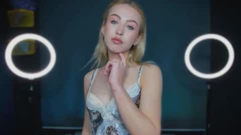 Elizabeth online show from January 13, 7:24 am