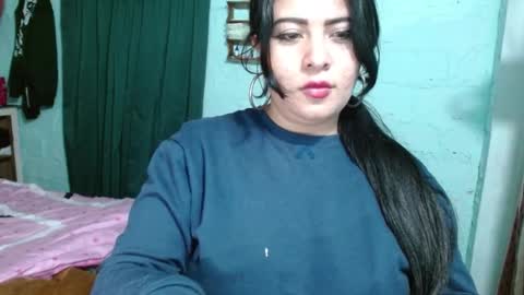 luna_india online show from January 26, 2:03 am