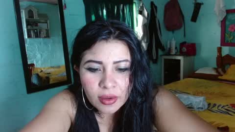 luna_india online show from February 17, 10:03 pm