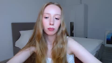 Luna online show from December 5, 7:49 pm