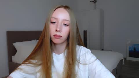 Luna online show from January 25, 8:00 pm