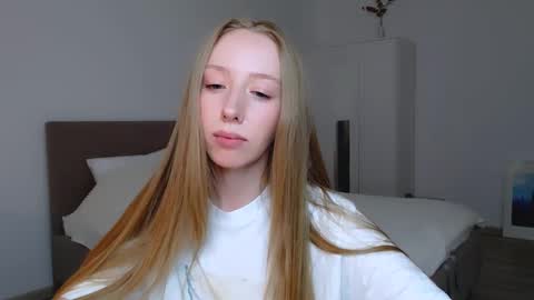 Luna online show from February 12, 10:59 pm