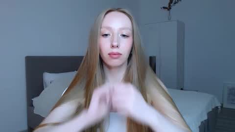 Luna online show from September 15, 7:03 pm