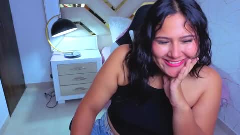 Snapshot of luna_jonez2 chatting on November 28, 11:13 am Luna Jonez online show from November 28, 11:13 am