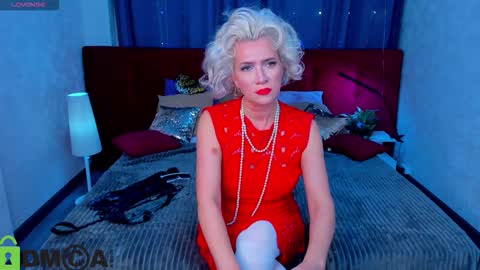 Snapshot of luna_lew1s chatting on November 20, 8:58 am luna_lew1s online show from November 20, 8:58 am