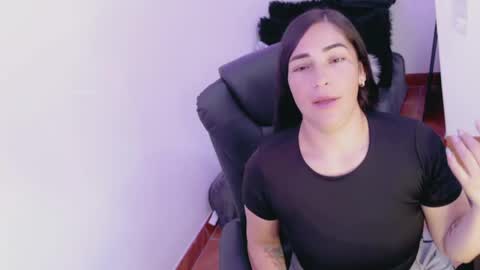 luna online show from April 18, 1:48 pm