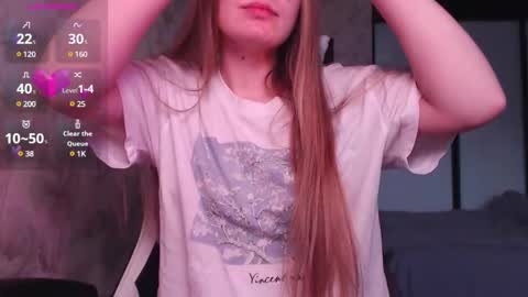 Snapshot of luna_loveisgood chatting on January 16, 5:11 am Luna online show from January 16, 5:11 am