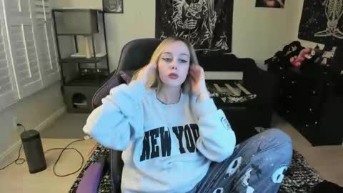 Luna online show from January 15, 3:33 am