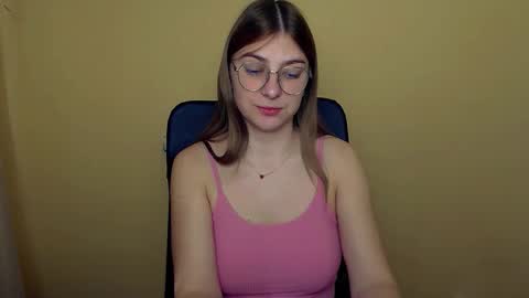 Snapshot of luna_lush_ chatting on October 30, 9:22 am Luna online show from October 30, 9:22 am