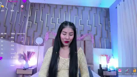 Snapshot of luna_maisonn chatting on February 3, 4:32 am LUNA online show from February 3, 4:32 am