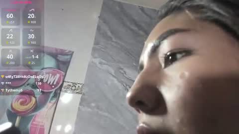 Snapshot of luna_maisonn chatting on June 27, 1:43 am LUNA online show from June 27, 1:43 am