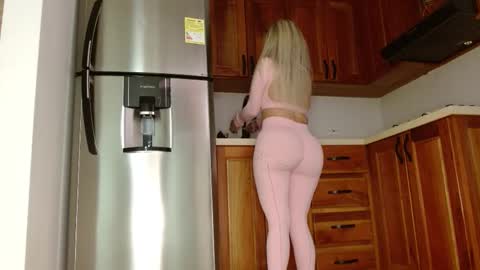 Luna Marquez online show from January 15, 1:05 pm