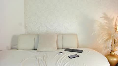 Luna online show from February 16, 9:22 pm