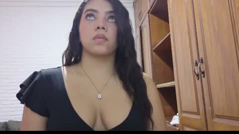 luna_rousse26 online show from July 24, 1:53 pm