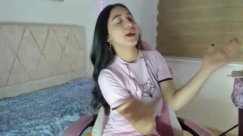 luna_roussee online show from October 1, 10:49 pm