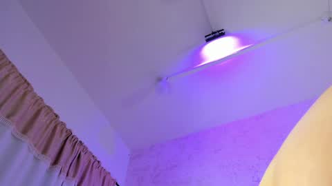 Luna online show from April 1, 1:41 pm