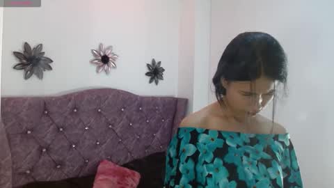 luna_starr69 online show from November 21, 2:27 pm