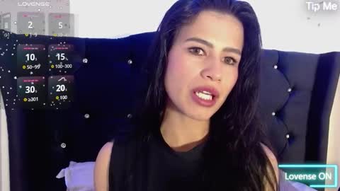 luna_starr69 online show from November 25, 1:33 pm