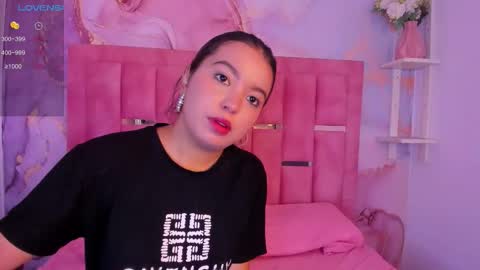 Luna  online show from September 28, 4:34 pm