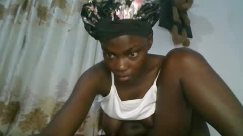 luna_tease online show from November 20, 8:30 pm