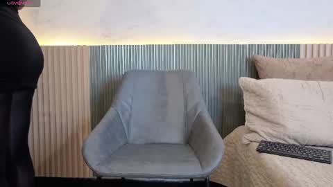 Snapshot of luna_valle chatting on June 29, 7:58 pm luna_valle online show from June 29, 7:58 pm