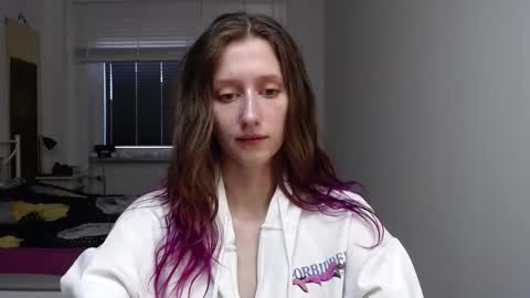 L U N A  online show from November 5, 6:46 am