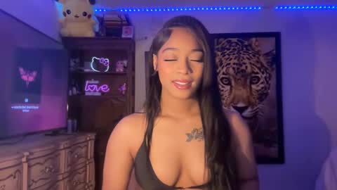 lunaa_11 online show from September 15, 9:09 am