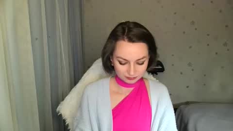 Snapshot of lunaa_bluee chatting on December 14, 11:20 pm lunaa_bluee online show from December 14, 11:20 pm