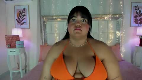 lunaablaze online show from December 15, 5:39 pm