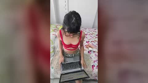 Snapshot of lunaaluneraa chatting on June 22, 9:01 pm lunaaluneraa online show from June 22, 9:01 pm