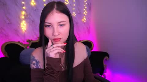 Snapshot of lunaamay chatting on February 9, 3:05 pm lunaamay online show from February 9, 3:05 pm