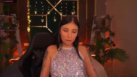 Snapshot of lunaamay chatting on February 25, 3:21 pm lunaamay online show from February 25, 3:21 pm