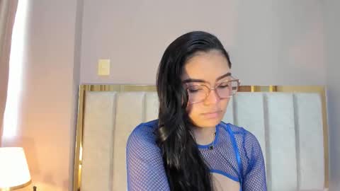 Luna Aspen online show from March 4, 6:14 pm