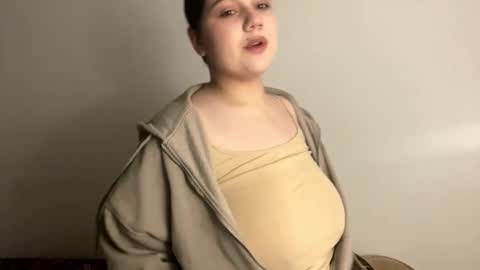 Snapshot of lunablakes chatting on February 12, 7:47 am Luna online show from February 12, 7:47 am