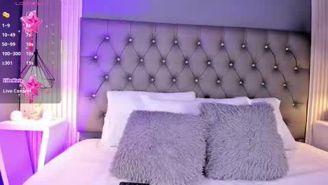 Luna  online show from March 19, 5:06 pm