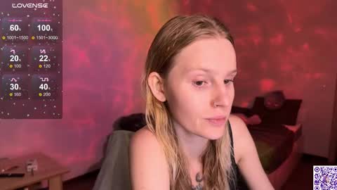 Snapshot of lunacyy chatting on September 27, 7:52 pm Britney online show from September 27, 7:52 pm