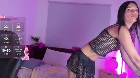 lunaduvall online show from February 7, 6:45 am