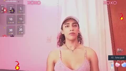 Snapshot of lunagudis chatting on July 20, 5:04 pm lunagudis online show from July 20, 5:04 pm