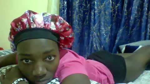 lunah_kitty online show from May 3, 10:10 am