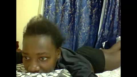 lunah_kitty online show from May 7, 10:42 am
