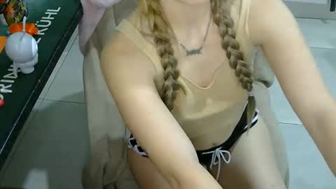 LunaKix online show from May 20, 6:58 pm