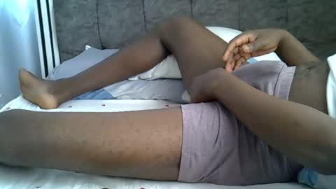 Snapshot of lunalove22_ chatting on March 21, 7:35 am lunalove22_ online show from March 21, 7:35 am