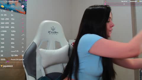 Snapshot of lunalovesuu chatting on December 4, 5:22 pm Luna online show from December 4, 5:22 pm