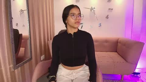 Snapshot of lunamillers_ chatting on April 13, 3:45 am lunamillers_ online show from April 13, 3:45 am