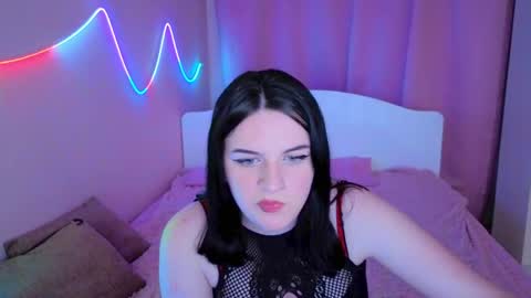 Snapshot of lunariaas chatting on May 13, 8:27 pm Valeria online show from May 13, 8:27 pm
