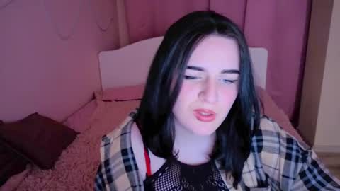 Snapshot of lunariaas chatting on May 15, 8:49 pm Valeria online show from May 15, 8:49 pm