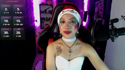 lunarichy online show from December 17, 11:33 pm